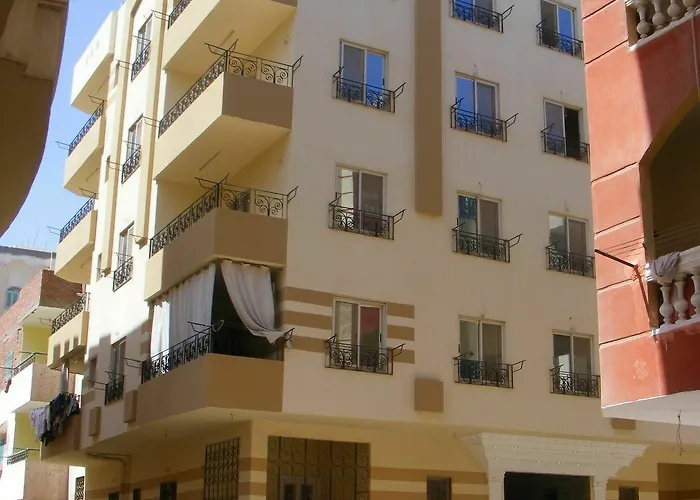 Happy Days Apartmanhotel 3*