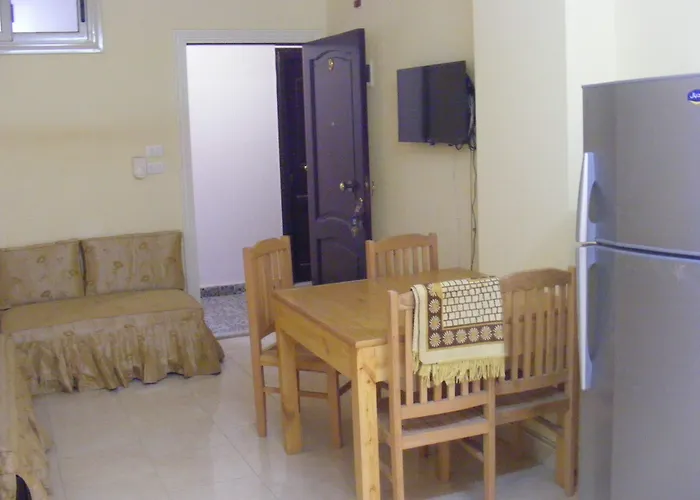 Happy Days Apartmanhotel